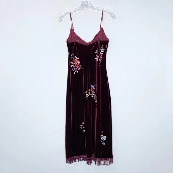 hope and ivy navy embroidered dress Boden Women's Tilda Velvet Midi Dress in Green main image 0